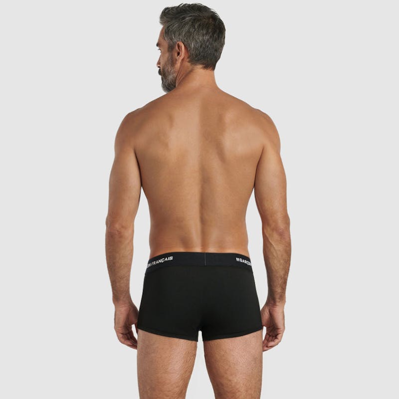 Black trunk Essential