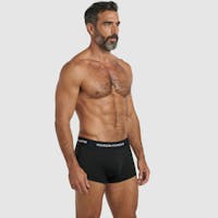 Black trunk Essential