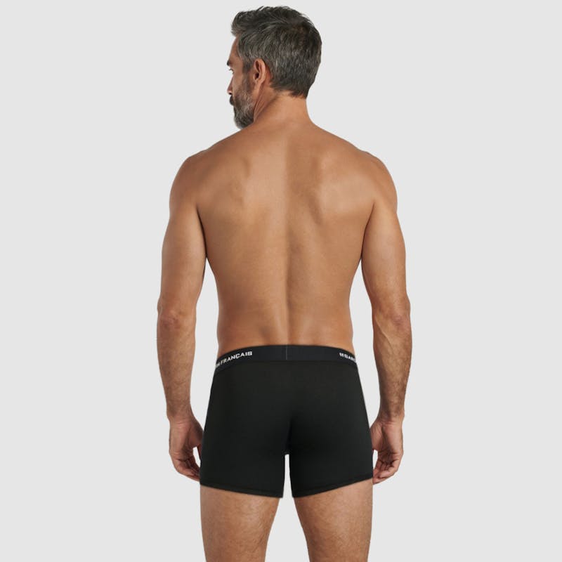 Black boxer Essential