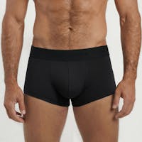 Boxer court pure black